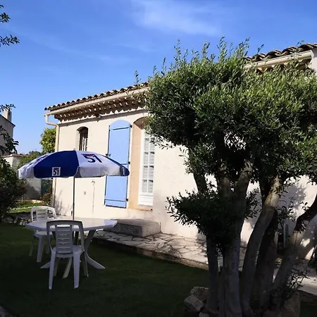 Le Neflier Vakantiehuis *